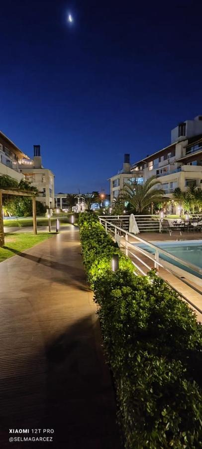 Apartamento Na Praia Do Campeche フロリアノポリス エクステリア 写真